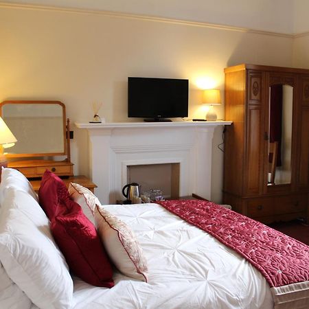 Brackness House Luxury B&B แอนสตรัทเธอร์ ภายนอก รูปภาพ