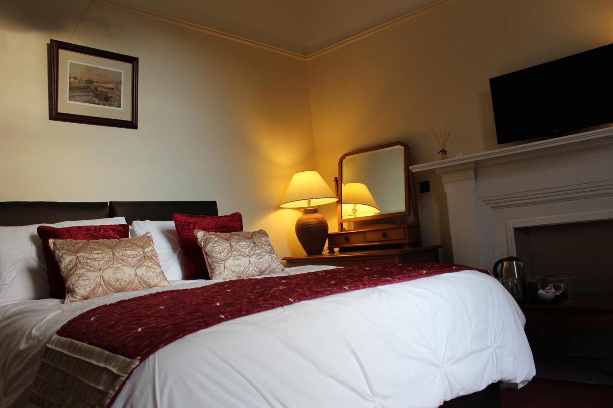 Brackness House Luxury B&B แอนสตรัทเธอร์ ภายนอก รูปภาพ